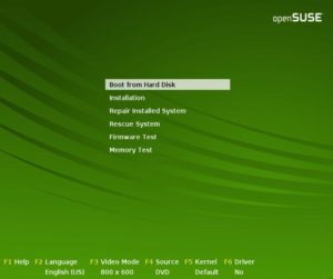 Abbildung 1: Über dieses Boot-Menü starten Sie die Installation von OpenSuse 10.3. Wählen Sie nichts aus, fährt der Rechner normal von der Festplatte hoch.