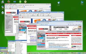 Abbildung 1: Über den Unity-Modus können Sie Anwendungen mehrerer Betriebssysteme komfortabel integrieren – hier drei Browser; von oben links nach unten rechts Konqueror im Hostsystem, Konqueror (KDE 4) im OpenSuse-11-Gastsystem und Internet Explorer im Vista-Gast.
