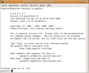Abbildung 1: Gnuplot erzeugt zwar Grafiken, die Steuerung läuft aber über ein Konsolenprogramm, an dessen Prompt Sie Befehle eingeben.