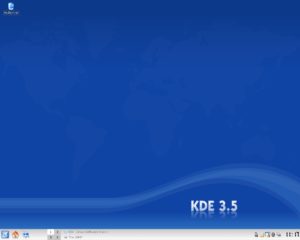 Abbildung 1: Beim ersten Blick auf den Desktop vermisst man grundlegende Schnellstart-Symbole.