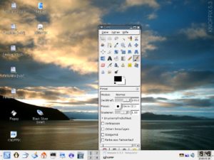 Abbildung 1: Knoppix 5.3 startet standardmäßig KDE 3.5.8 als Desktop-Umgebung.