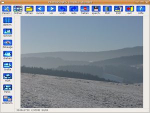 Abbildung 1: Zwischen aufgeräumt und leer: So präsentiert sich die Oberfläche von Fotox nach dem Start.