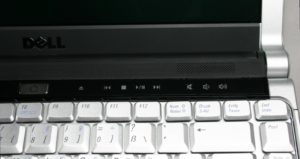 Abbildung 2: Nettes Feature: Die Sonderfunktionen des Dell XPS M1330 bedienen Sie über ein Touchpanel.