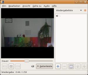 Abbildung 4: Ohne Fluendo-Plugins spielt der Media-Player Totem keine WMV-Dateien ab, mit Plugins tut er es.