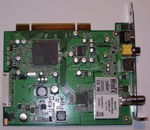 Abbildung 4: Kongeniale Hardware für VDR-Nutzer: Die Full-Featured-TV-Karte WinTV Nova-S-Plus von Hauppauge.