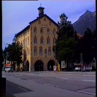 Abbildung 7: Das Haus wurde in 200x200 Pixel gepresst.