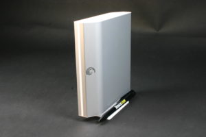 Abbildung 1: Die neue Free Agent Desk von Seagate kommt in einem gebürsteten Metallgehäuse.