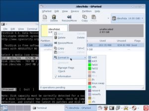Abbildung 5: Die Distribution Parted Magic enthält als Hauptbestandteil das Partitionierungsprogramm GParted 0.3.4 sowie das Datenrettungs-Utility Testdisk 6.6.