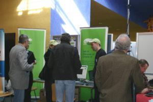 Trotz der jüngsten Kündigungen bei Suse in Nürnberg trat die OpenSuse-Mannschaft in gewohnter Kompetenz an.