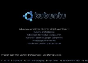 Abbildung 1: Sowohl die Desktop-Edition als auch die DVD-Variante (hier die EasyLinux-Heft-DVD aus Ausgabe 01/2009) bieten an, Kubuntu direkt von der CD/DVD zu starten.