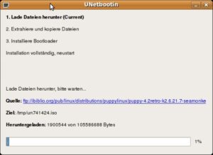Abbildung 3: Wählen Sie eine von der Software angebotene Distribution, zieht Unetbootin diese von einem FTP-Server und installiert sie auf dem Speicherstick.