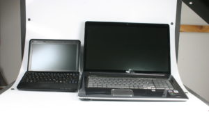 Abbildung 2: David versus Goliath: Ein MSI-Wind-Netbook im Vergleich zum HDX X18.