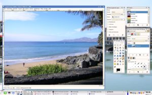 Abbildung 1: Der Klassiker Gimp: Im Beispiel bearbeitet das Programm ein JPG-Foto. JPG ist ein pixelbasiertes Format, das sich besonders gut für Fotos eignet.