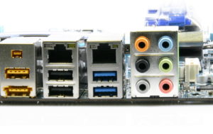 Abbildung 2: Blaue USB-3.0-Ports am Gigabyte GA-P55A-UD6.
