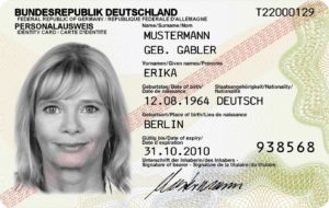 So oder ähnlich wird der elektronische Personalausweis aussehen. (Quelle: BMI)