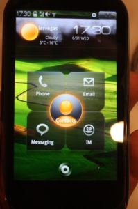 Das LePhone bringt eine stark überarbeitete Android-GUI mit. Foto:http://www.mobilecrunch.com
