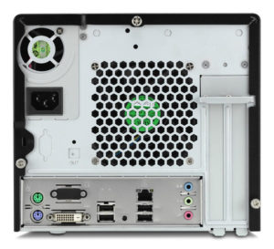 Rückansicht: Der Mini-PC verträgt einiges an Peripherie.