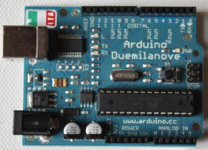 Abbildung 1: Italienische Leckerei: Das Arduino Duemilanove ist nach dem Jahr seines Entstehens benannt, 2009.