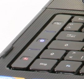 Abbildung 3: Bluetooth- und WLAN-Schalter funktionieren tadellos, nur die oberste Taste liefert einen für Linux unbekannten HKEY-Event.