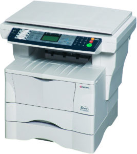 Abbildung 1: Der Kyocera FS-1118 MFP soll mehr als ein Laserdrucker sein: Er scannt auch Dokumente und stellt Sie im Netzwerk zur Verfügung.