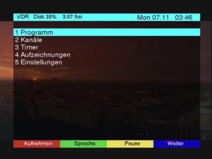Abbildung 1: Während die Bedienoberfläche von VDR 1.2.6 noch keine grafischen Elemente enthält und eher wie Videotext aussieht…