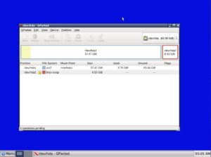 Abbildung 1: Die Installationsroutine fährt erst fort, wenn Sie das Partitionierungswerkzeug Gparted schließen.
