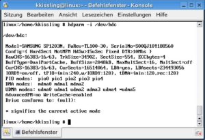 Abbildung 2: Die DMA-Fähigkeit testen: "hdparm -i" zeigt Ihnen in der Zeile "UDMA modes", welche DMA-Modi Ihr Laufwerk überhaupt unterstützt.