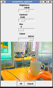 Abbildung 2: Die Bildqualität Ihrer Kamera verbessern Sie nachträglich über die "Camera Settings". Natürlich lässt sich mit den Farbeinstellungen und Kontrasten auch Schindluder treiben.
