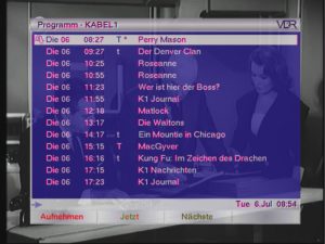 Abbildung 3: Die Anordnung der Menüinhalte, hier die Auflistung des EPG von Kabel 1, lässt sich nicht per Skin verändern – es bleibt eine einfache Liste, auch die Position der Spalten ist fixiert.