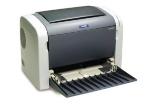 Abbildung 5: Bei preiswerten Epson-Laserdruckern ist unter Linux oft Vorsicht angebracht. Beispielsweise wird dieser Epson EPL6200L nur ansatzweise unterstützt, da er ein proprietäres Protokoll verwendet.