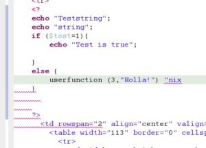 Abbildung 6: Syntax-Highlighting und automatische Codeformatierung sorgen für Überblick im Quellcode. Syntaxfehler markiert Eclipse bereits beim Tippen.
