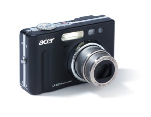 Die Acer CR-8530 bietet bei kompaktem Design eine hohe Auflösung von rund 8 Megapixel.