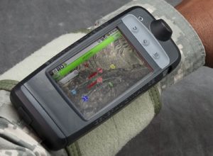 Das auch mit behandschuhten Fingern bedienbare Android-Tablet GD300 soll Infanteristen als GPS-Device und taktischer Computer dienen. (Bild: General Dynamics C4 Systems)