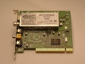 Abbildung 1: Die WinTV Express rüstet den Linux-PC günstig zum Fernseher auf
