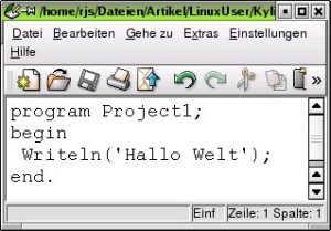 Abbildung 1: Eingabe eines Quellcodes in einem reinen Texteditor