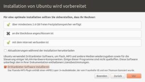 Abbildung 1: Das Installationsprogramm überprüft, ob genügend freier Platz vorhanden, das Netzteil angeschlossen und eine Internetverbindung vorhanden ist.