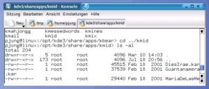 Abbildung 7: Wenn PROMPT_COMMAND entsprechend gesetzt ist, zeigt Konsole das jeweilige Arbeitsverzeichnis in den Tab-Reitern