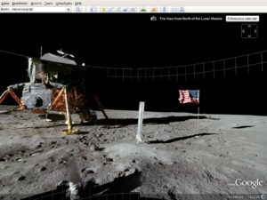 Abbildung 6: Ziemlich beeindruckend: Auf dem Mond gibt es mehrere 360-Grad-Panoramen der Apollo-Missionen zu bewundern, hier etwa mit der Mondfähre "Eagle" der Apollo-11-Mission.