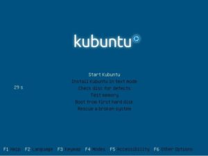 Abbildung 1: Bootet Ihr Rechner die Kubuntu-DVD, begrüßen Sie erstmal zahlreiche Optionen – meist brauchen Sie nur die erste.