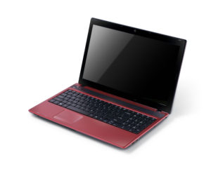 Aspire 5253 in rot, eines der ersten Geräte mit AMDs Fusion APU.