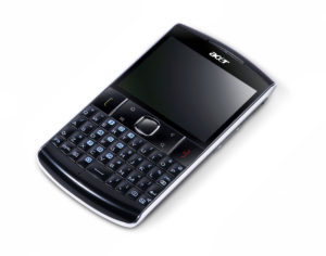 Das beTouch E210 hat Tastatur und Touchscreen.