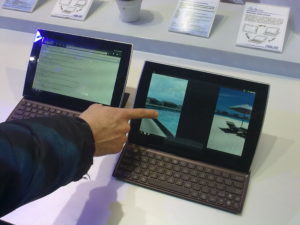 Slider mit Android. Die Tastatur lässt sich ausklappen.