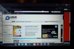 Abbildung 2: Der Webtop-Desktop von Motorola basiert auf dem ARM-Port von Ubuntu und einem abgespeckten XFCE.