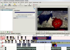 Abbildung 4: Haben Sie einen Compositing-Übergang zwischen der Vordergrundspur oben und dem Hintergrund geschaffen, sorgt das Bluescreen-Plugin für Raumschiffe im Ziegenstall.