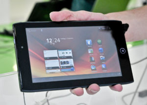 Horizontale: Das Iconia A 100 mit Honeycomb.