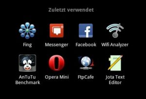 Abbildung 3: Ein Taskwechsel erfordert den Einsatz beider Hände: Mit links gilt es die Home-Taste gedrückt zu halten, mit rechts über die Pfeiltasten im Taskswitcher das Gewünschte auszuwählen.