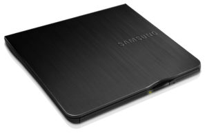 Brenner-Flunder in gebürsteter Aluoptik. Der Samsung SE-218BB.