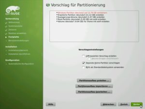 Abbildung 3: Rot markierte Einträge sind Warnungen. Im automatischen Partitionierungsvorschlag von YaST finden Sie normal nur eine Warnung, in der es ums Verkleinern der Windows-Partition geht.