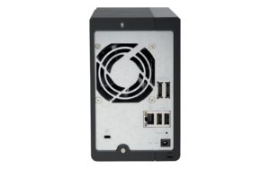 Abbildung 2: Auf der Gehäuserückseite des TS-219P II finden sich je zwei eSATA- und USB-Ports sowie das Gbit-Ethernet-Interface.