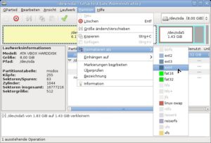 Abbildung 7: Mit der Live-Distribution Knoppix partitionieren Sie Festplatten oder ändern die Aufteilung. GParted unterstützt zahlreiche Dateisysteme, darunter Ext2, Ext3, Ext4, FAT16 und FAT32.